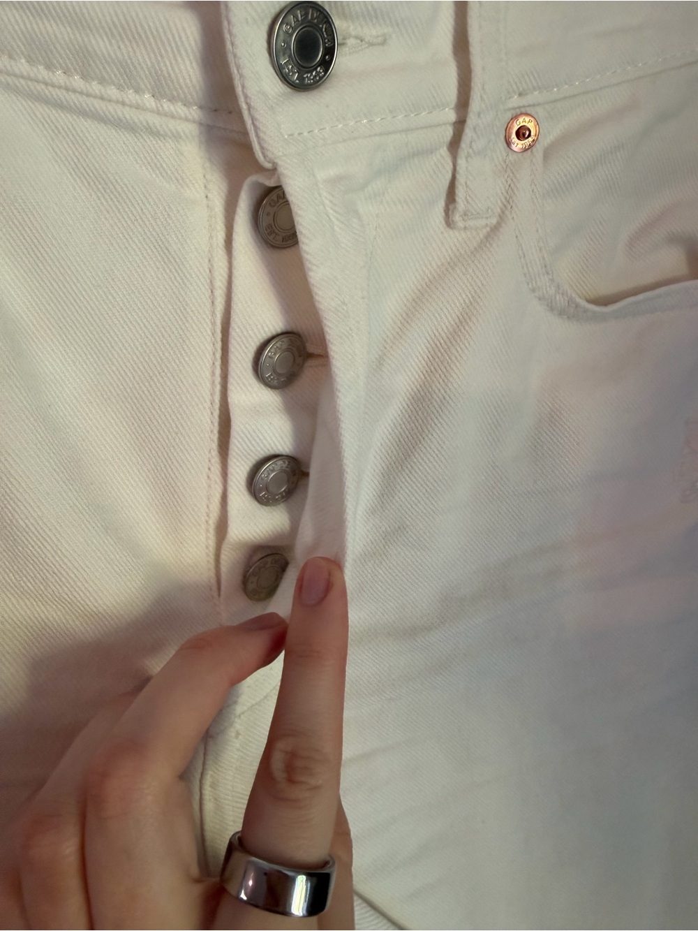 Gap High Rise Cheeky Midi Short - Picture 5 of 5